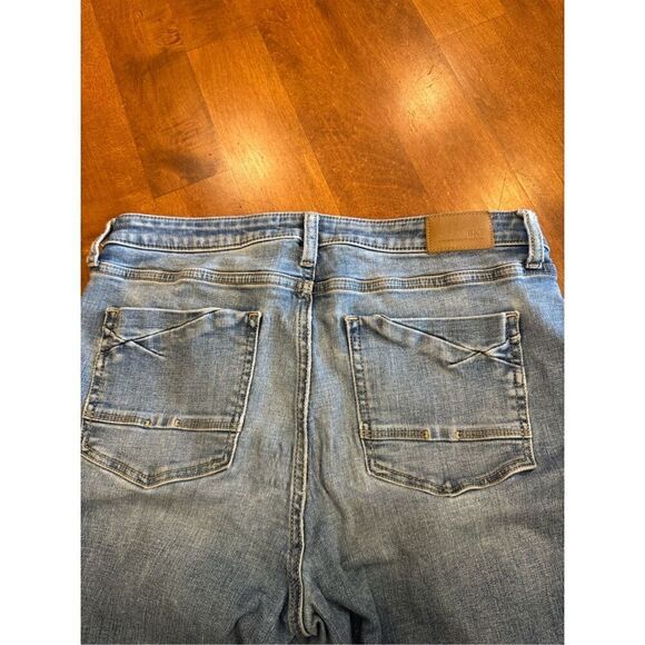 Woman’s BKE Gabby curvey fit ankle high rise crop jeans size 27x27 - Picture 6 of 6